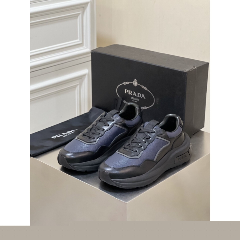 Pra*a casual shoes